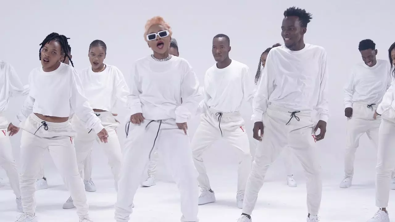 Zuchu - Nyumba Ndogo (Official Dance Video) - YouTube