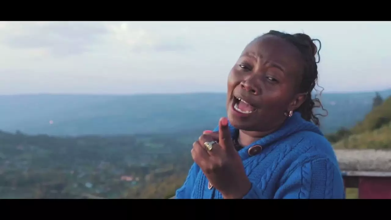 NI KIMERA by Steve Crown Ke ft Phyllis Mbuthia sms SKIZA 5966414 to 811 (Official Video) - YouTube